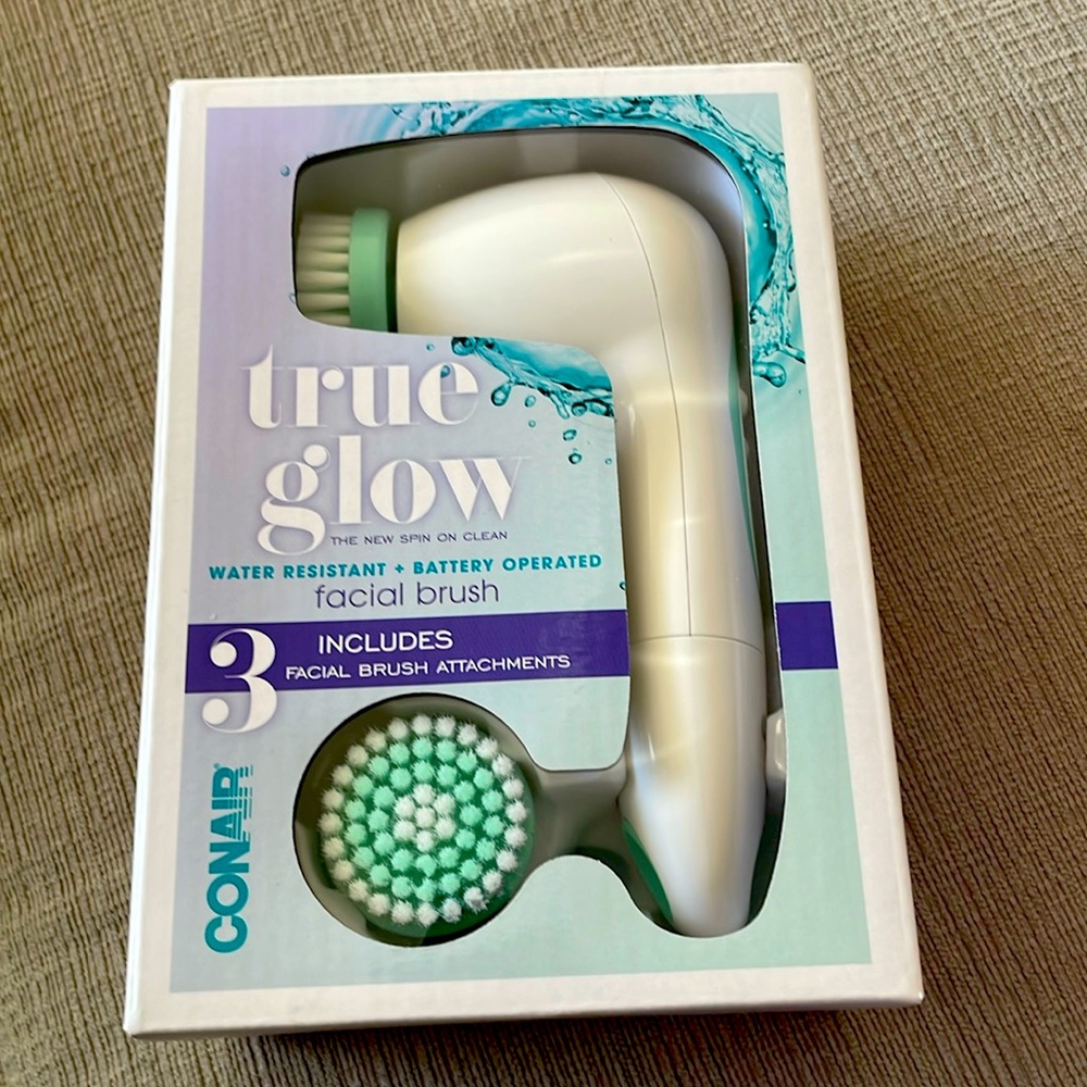 Con Air true glow facial brush